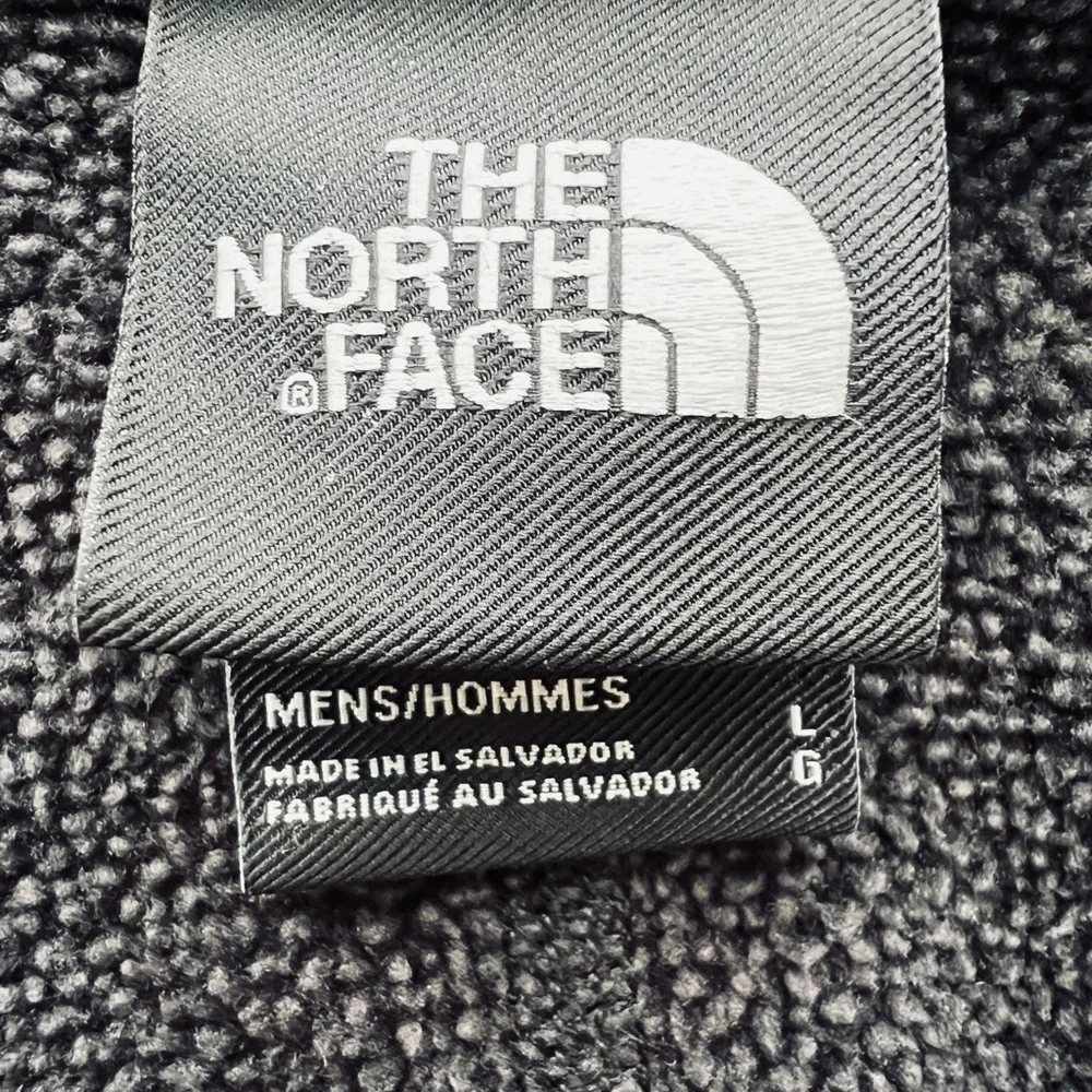 The North Face Men's black Zip-Up Sweater